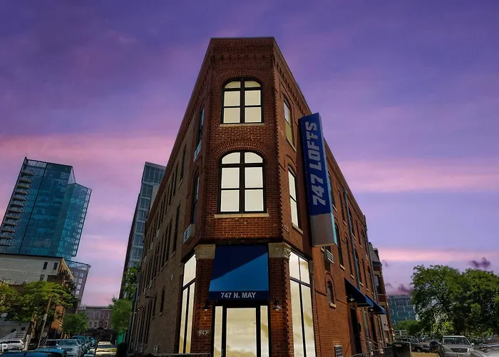 Hotel 747 Lofts By Redawning - River West, Second Floor