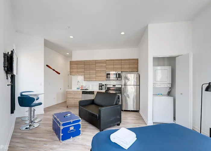 747 Lofts By Redawning - River West, Second Floor * Chicago